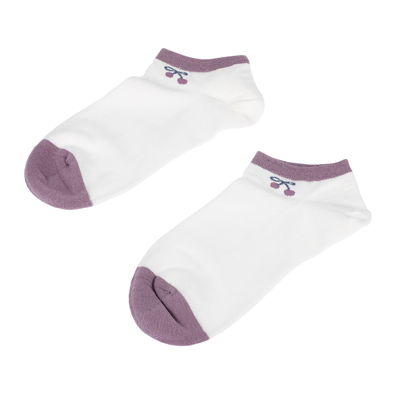 Groothandel op maat gemaakte klassieke laag uitgesneden enkelsneakersokken voor dames met geborduurde kousen